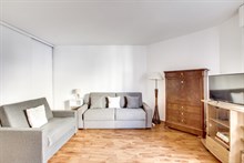 A louer à la semaine appartement confortable pour 2 personnes à Balard Porte de Versailles Paris 15ème arrondissement