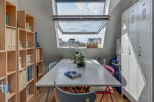 A louer en location vide annuelle appartement de 2 pièces avec balcon Mouton Duvernet Paris 14ème arrondissement