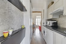 Grand studio alcôve à louer au mois en temporaire pour 2 à République Paris 11ème arrondissement