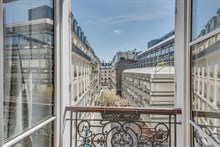 Location meublée en courte durée d'un F2 moderne refait à neuf à Port Royal Paris 5ème arrondissement