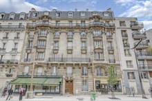 Appartement pour 2 personnes dans un immeuble haussmannien dans le 17è arrondissement de Paris