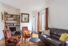 Location meublée confortable d'un appartement de 2 pièces au style confortable à Montmartre Paris 18ème