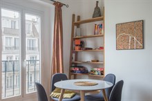 Location meublée mensuelle d'un appartement de 2 pièces refait à neuf à Montmartre Paris 18ème