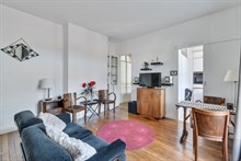 A louer en courte durée au mois appartement F3 de standing avec 2 chambres à Jules Joffrin Montmartre Paris 18ème arrondissement