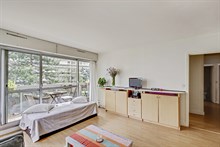 Location meublée de standing d'un F3 confortable avec 2 chambres avec balcon terrasse à Montsouris Paris 14ème arrondissement