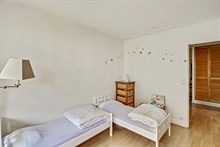 Location meublée à la semaine d'un F3 de standing avec 2 chambres doubles avec balcon terrasse à Montsouris Paris 14ème