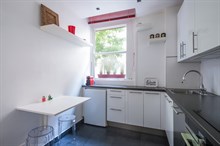 Location meublée mensuelle d'un appartement confortable de 2 pièces à Montparnasse Paris 15ème