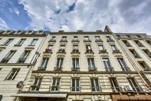 A louer à la semaine appartement de standing de 2 pièces à Saint-Lazare Paris 9ème