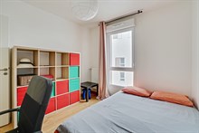 Location mensuelle avec terrasse, 2 chambres à Saint-Ouen