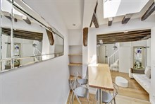 Location meublée mensuelle d'un duplex avec une chambre proche Rue du Bac Paris 7ème