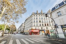 Idéalement situé à Bastille, appartement de 30m2 avec chambre indépendante, parfait pour 2 personne à louer au mois