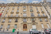 Location d'un studio meublé au mois à Cadet Saint-Georges Paris 9ème arrondissement