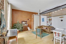 Location meublée mensuelle d'un studio confortable avec lit double Gambetta Bagnolet en face de Père Lachaise, Paris 20ème arrondissement