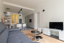 Location meublée confortable d'un appartement de 2 pièces refait à neuf à Odéon Saint Germain Paris 6ème
