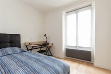 A louer à l'année appartement meublé de 2 pièces refait à neuf à Odéon Saint Germain Paris 6ème