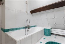 Triplex à louer meublé à l'année avec 2 pièces pour 2 personnes à Odéon Saint Germain Paris 6ème arrondissement