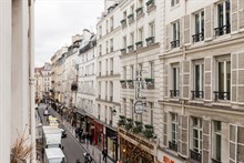 Triplex moderne à louer à l'année sur 2 pièces avec 1 chambre double à Saint-Germain Odéon Paris 6ème