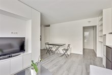 Location de 1 à 10 mois, 2 pièces moderne avec 1 chambre pour 2 personnes