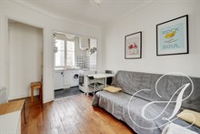 Location meublée, à louer au mois 2 pièces au 3ème étage Paris 17ème