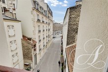 Location meublée courte durée, 2 pièces 27m2 Paris 17ème