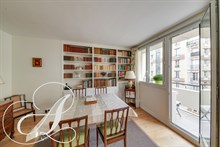 Location courte durée avec balcon, 2 chambres pour 4 personnes, quartier d'Auteuil