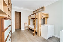 Location meublée mensuelle d'un grand appartement familial confortable à Montparnasse Paris 15ème