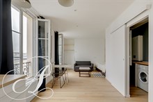 Location au mois, studio lumineux Paris 18ème