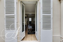 Location meublée mensuelle d'un appartement studio pour l'année refait à neuf avenue de Versailles Paris 16ème arrondissement