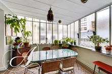 Location meublée confortable et design d'un F2 design pour 2 dans le quartier Latin Panthéon Paris 5ème arrondissement