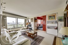 location semaine appartement sur les quais de Seine, Tour eiffel