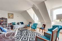 Location meublée de courte durée d'un grand appartement de 2 pièces pour 2 aux Invalides Paris 7ème