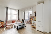 A louer en courte durée au mois appartement de 3 pièces agréable à République Folie Méricourt Paris 11ème