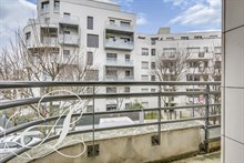 F2 meublé à louer à l'année pour 2 avec balcon et parking aux portes de Paris à Asnières sur Seine