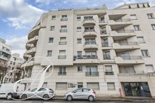 Location meublée mensuelle à l'année d'un F2 confortable avec balcon et parking aux portes de Paris à Asnières sur Seine