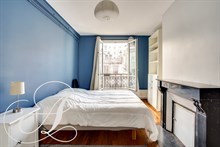 Grand appartement de 2 pièces à louer en bail mobilité pour 2 personnes à Guy Moquet Montmartre Paris 18ème