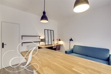 Location meublée annuelle d'un studio refait à neuf moderne et confortable à Boulogne Billancourt