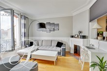Location meublée de courte durée d'un appartement confortable de 2 pièces aux portes de Paris à Montreuil