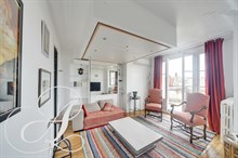 Location meublée d'un studio de luxe avec terrasse à louer en courte durée à Sèvres Lecourbe Paris 15ème