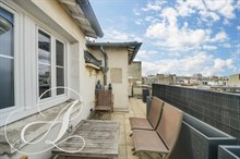 Location meublée d'un studio de luxe avec terrasse à louer en courte durée à Sèvres Lecourbe Paris 15ème