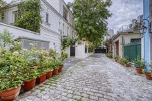 Appartement de luxe à louer en saisonnier pour 6 personnes avec 3 chambres doubles à Blanche Saint Georges Paris 9ème