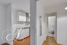 Location vide d'un grand studio confortable et moderne à Charles Michel Paris 15ème