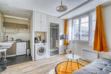 Location en bail mobilité d'un studio moderne refait à neuf à Montparnasse Paris 14ème arrondissement