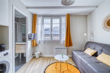 Location en bail mobilité d'un studio moderne refait à neuf à Montparnasse Paris 14ème arrondissement