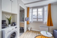 Location en bail mobilité d'un studio moderne refait à neuf à Montparnasse Paris 14ème arrondissement