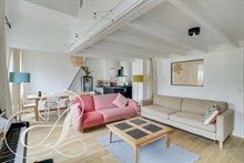 Location meublée en bail mobilité d'un duplex familial avec 4 chambres et balcon filant à Voltaire Bastille Paris 11ème