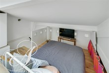 Bail mobilité pour une famille d'un duplex meublé avec 4 chambres et balcon à République Bastille Paris 11ème