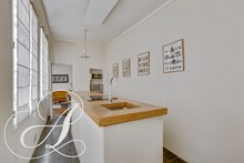 A louer meublé en longue durée F3 de 2 chambres de luxe à Odéon Paris 6ème arrondissement