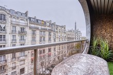 Studio de luxe à louer en bail mobilité ou à l'année avec balcon à Passy Paris 16ème arrondissement