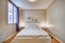 Location meublée de courte ou moyenne durée d'un F3 de luxe refait à neuf en souplex avec 2 chambres à Montparnasse Pernety Paris 14ème