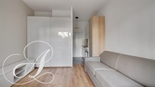 Location meublée d'un studio refait à neuf et moderne bail annuel à Boulogne Billancourt